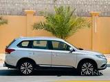 MITSUBISHI OUTLANDER 4×4 MODEL 2020