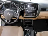 Mitsubishi Outlander V4 2.0L 2016 