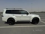 ميتسوبيشي باجيرو 2015 كامل المواصفات 3.5 لتر