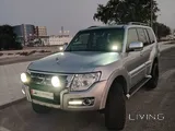 Mitsubishi pajero 2016 gold edition