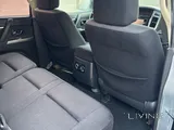 Mitsubishi Pajero. 3.5 GLS 2016