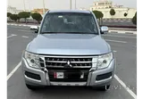 Mitsubishi Pajero. 3.5 GLS 2016