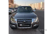 Mitsubishi pajero 3.8L 2015