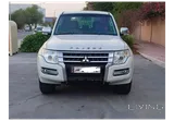 ميتسوبيشي باجيرو جي إل إس 2015