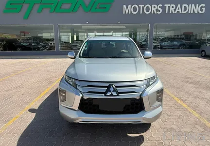 Mitsubishi Montero Sport  2023