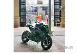 ك Kawasaki Z800 بحالة نظيفة