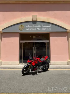 Ducati Street Fighter S  2025