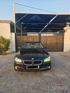 بي إم دبليو الفئه الخامسه 520 آي 2014