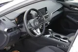 Nissan Altima  / 2.5 L