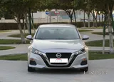 Nissan Altima  / 2.5 L