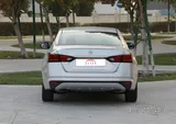 Nissan Altima  / 2.5 L
