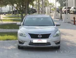 Nissan Altima  - 2016