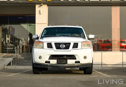 Nissan Armada SE 2012