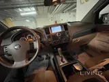 Nissan armada SE V8- 84000 KM