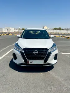نيسان كيكس  2023