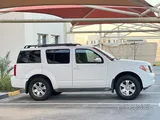 Nissan Pathfinder 2007, very low mileage, well-maintained car.