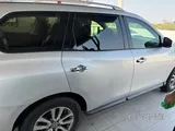 Nissan Pathfinder 2014. Istimara till April 2027