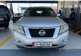 Nissan Pathfinder 2014. Istimara till April 2027
