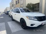 Nissan Pathfinder 2014 Black Edition. Well maintained , just sit and drive!