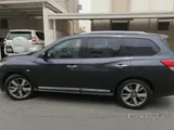 Nissan Pathfinder 2014 SV (Single owner- Lady) Moving out sale