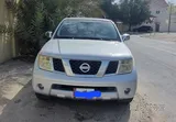 Nissan Pathfinder LE 2010 - 7 Seats, Leather Interior, 4WD