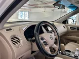 Nissan Pathfinder registered in 2015