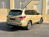 Nissan Pathfinder SV