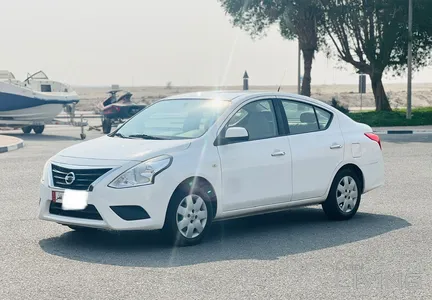 Nissan Sunny  2022