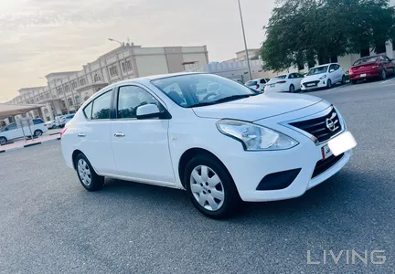 Nissan Sunny  2022