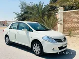 NISSAN TIIDA 2010
