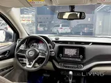 Nissan Xterra Titanium 2023 V4