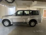 Pajero car for sale 2014