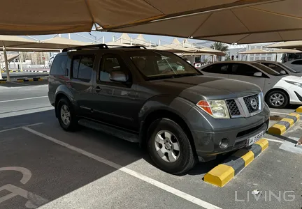 Nissan Pathfinder SE 2006