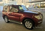 بيجيرو بحالة ممتازة بثلاثة أبواب
