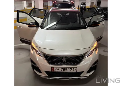 Peugeot 5008  2021