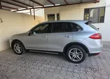 بورش كايين V6