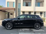 Porsche cayenne (Warranty until August 2027)