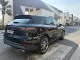 Porsche cayenne (Warranty until August 2027)