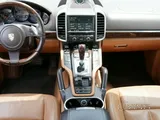 Porsche cayenne - 28500 QAR
