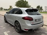 Porsche Cayenne GTS 2013