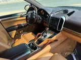 Porsche Cayenne GTS 2013 V8