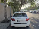 Porsche Cayenne S 2011