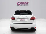 Porsche Cayenne Turbo S 2014 V8 