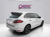 Porsche Cayenne Turbo S 2014 V8 