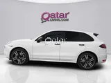Porsche Cayenne Turbo S 2014 V8 