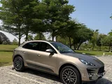 Porsche Macan 2018 with warranty in excellent condition