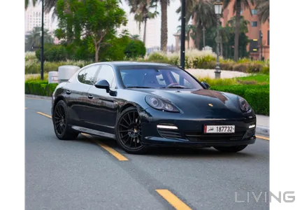 Porsche Panamera 4S 2010