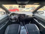 ميتسوبيشي أوتلاندير 2022 رمادي - SUV مستعملة بنظام أوتوماتيكي ووقود بنزين