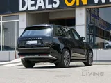 Range Rover Vogue HSE.