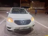 Renault Koleos 2013 white